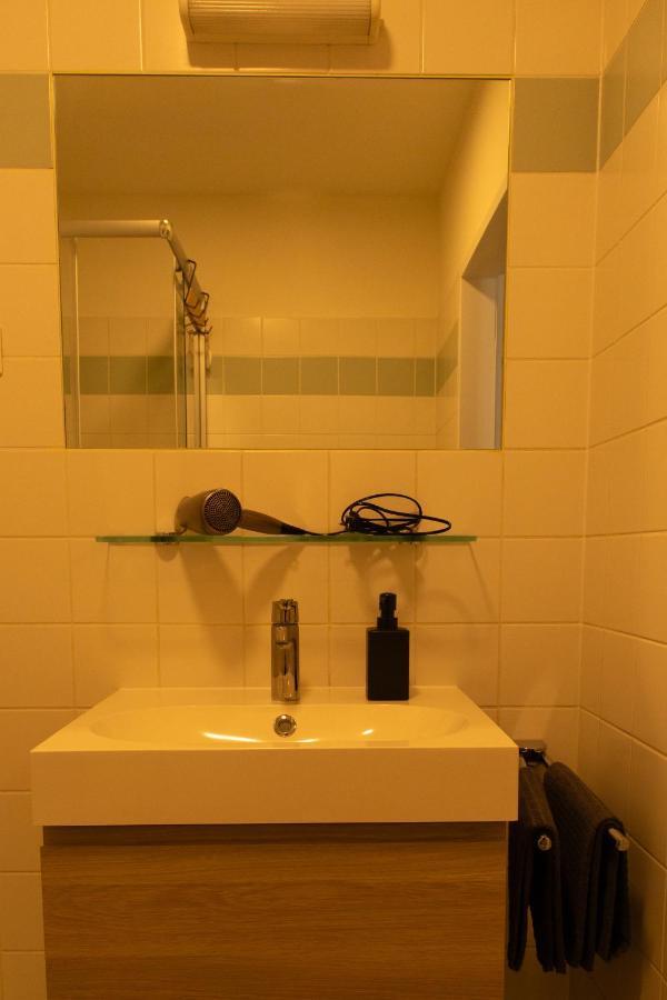 Modern - Neu - Gemutlich - Self Checkin - Zentral - Strassenbahn 38 Zum Ring Apartment Виена Екстериор снимка