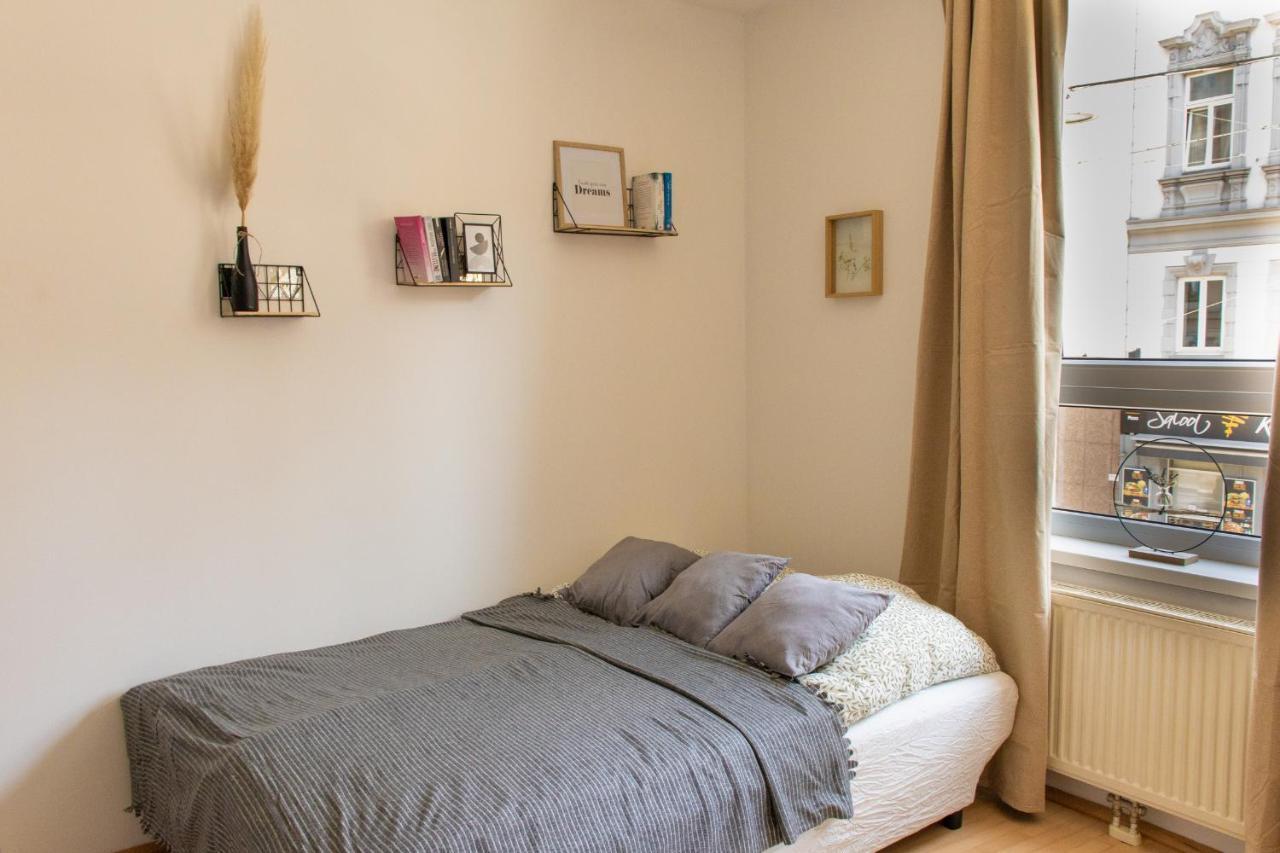 Modern - Neu - Gemutlich - Self Checkin - Zentral - Strassenbahn 38 Zum Ring Apartment Виена Екстериор снимка